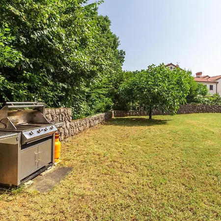 2 Bedroom Stunning In Pobri *