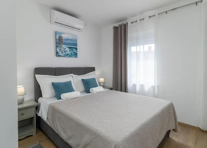 Apartamento Stunning In Pobri